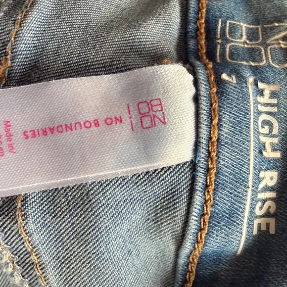 denim shorts size 7 upscale by artist, Jeanne Prom, one of a kind design designs - Picture 7 of 9